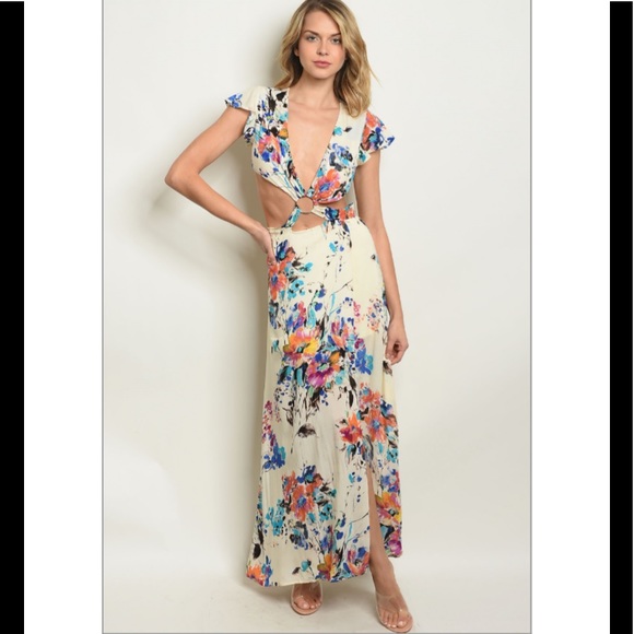 💗Beautiful cut out design boho Maxi dress 💕❤️ - Picture 5 of 6